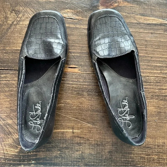 LifeStride Women’s Black Square Toe Faux Leather Loafer Shoe Size 7.5M GUC - Picture 2 of 12